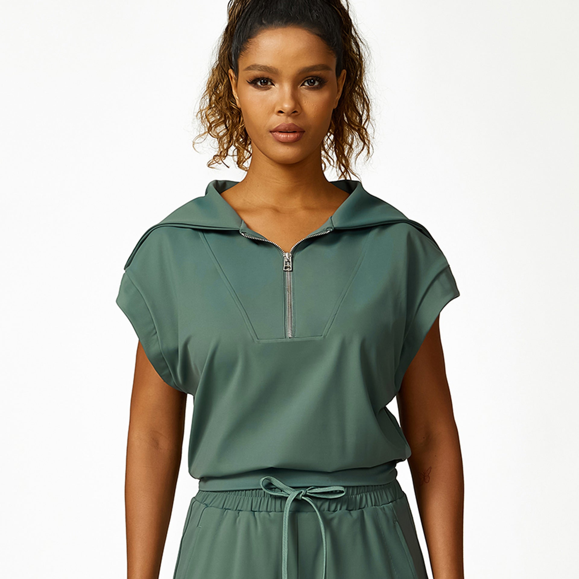 Loose Half Zipper And Lapel Sleeveless Top Casual Trousers Lace-up Shorts Three-piece Set
